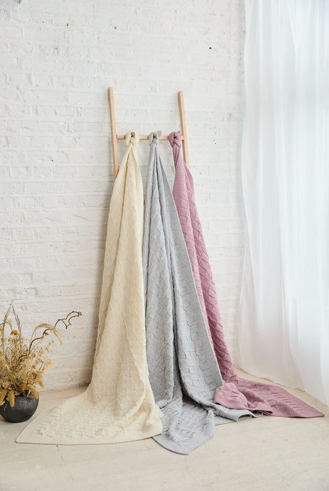 Rós Aran Box Supersoft Merino Throw - Grey