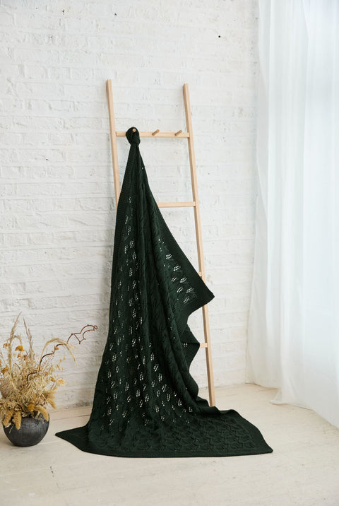 Líle Lace Leaves Supersoft Merino Throw - Green