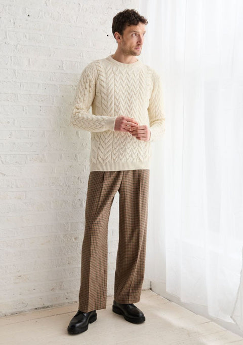 Pull à col rond Omey pour hommes Aran - Crème