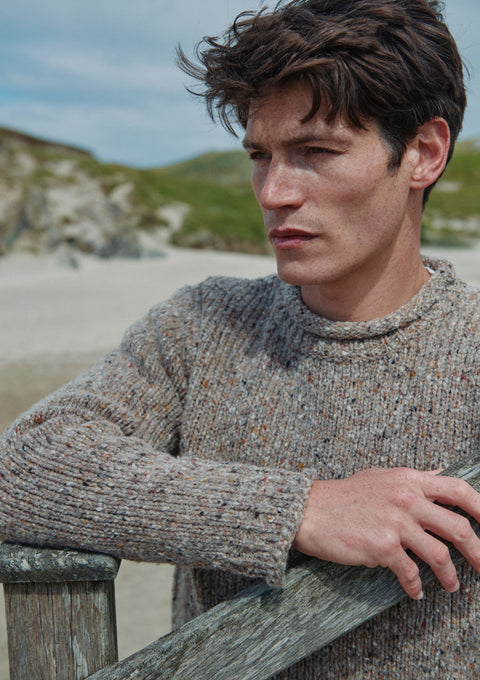 Pull col roulé en tweed Raheen pour homme - Avoine