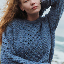 Inisheer Traditioneller Damen-Merino-Aran-Pullover – Blaugrau