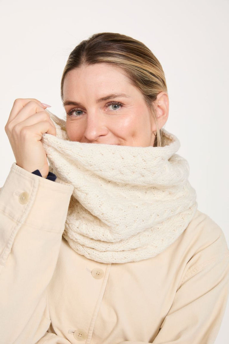 Newport Aran Cable Snood - Cream