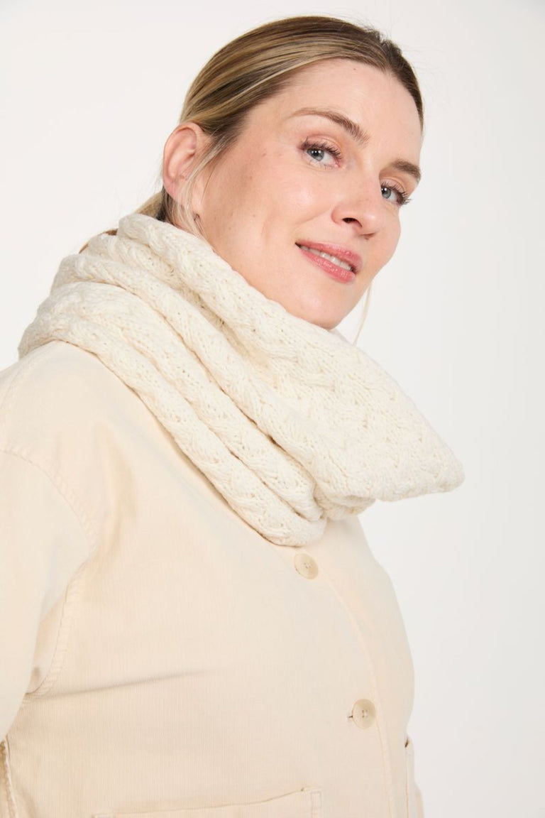 Newport Aran Cable Snood - Cream