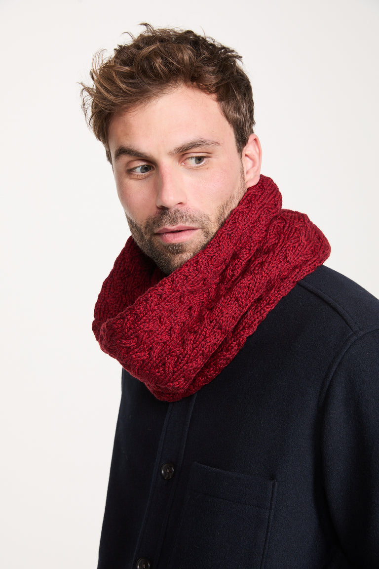 Newport Aran Cable Snood - Rua Red