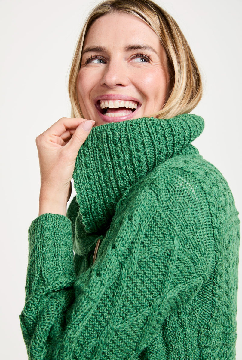 Céide Ladies Aran Cardigan -Green