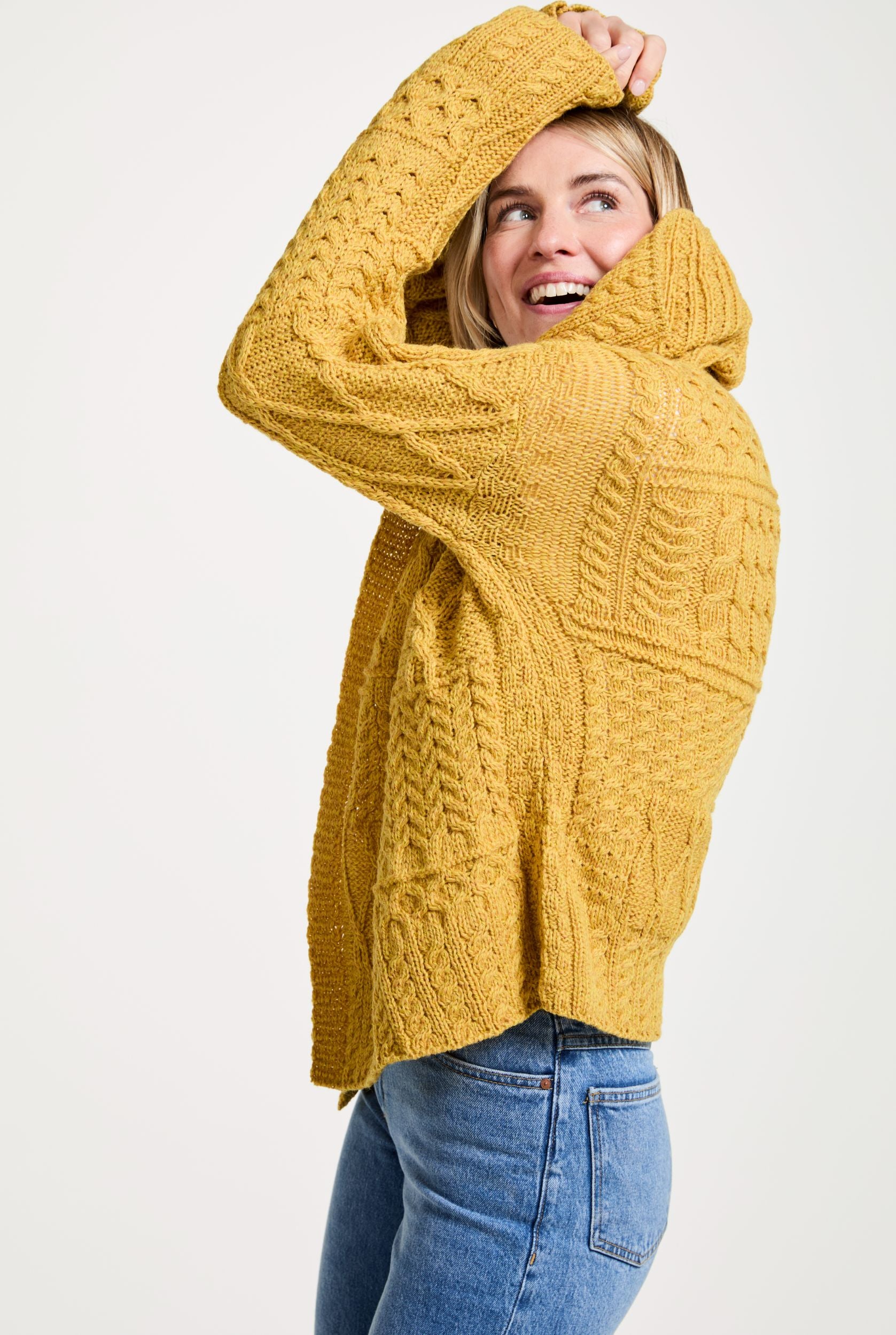 Céide Ladies Merino Aran Cardigan -Yellow1