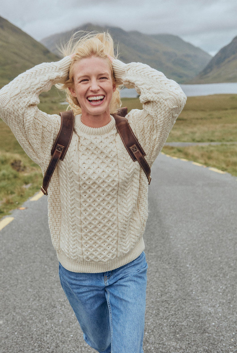 Pull Aran traditionnel Inisheer pour femme - Crème