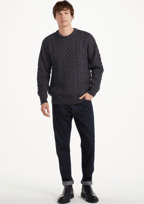 Pull Aran traditionnel en laine mérinos Inisheer pour homme - Anthracite