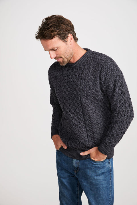 Pull Aran traditionnel pour homme Inisheer - Anthracite