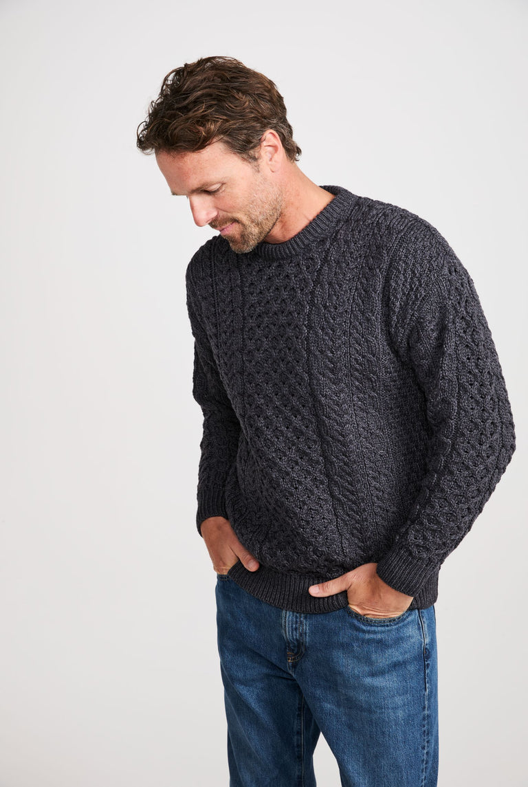 Pull Aran traditionnel pour homme Inisheer - Anthracite