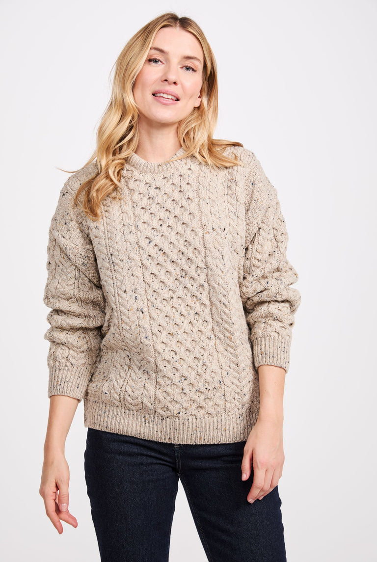 Pull Aran traditionnel pour femme Inishbofin - Avoine mouchetée