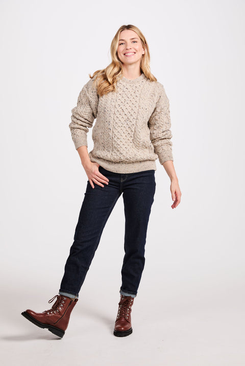 Pull Aran traditionnel pour femme Inishbofin - Avoine mouchetée