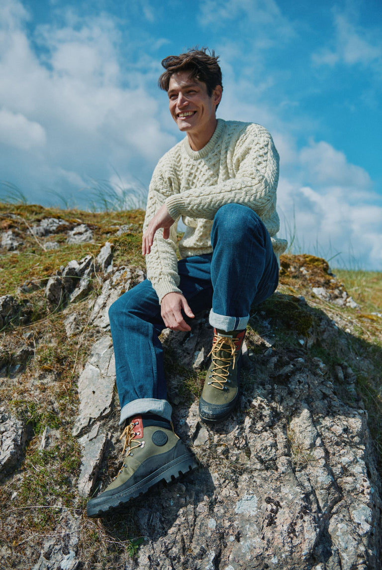 Pull Aran traditionnel pour homme Inishbofin - Crème mouchetée