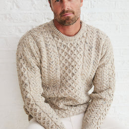 Pull Aran traditionnel pour homme Inishbofin - Avoine mouchetée