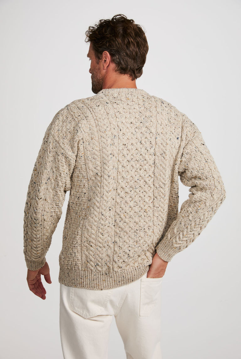 Pull Aran traditionnel pour homme Inishbofin - Avoine mouchetée