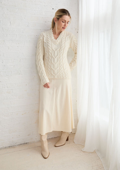 Pull Tralee en laine mérinos ultra-douce à col en V pour femme - Rose 