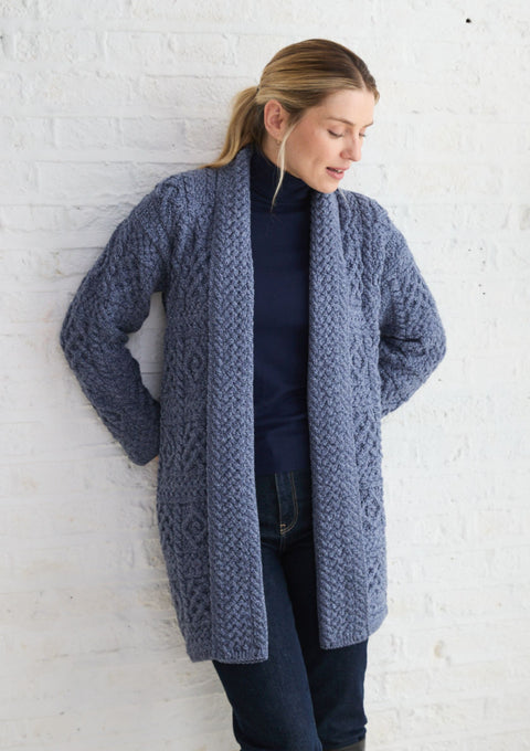 Cardigan long châle Tara pour femme en laine mérinos Aran - Crème mouchetée