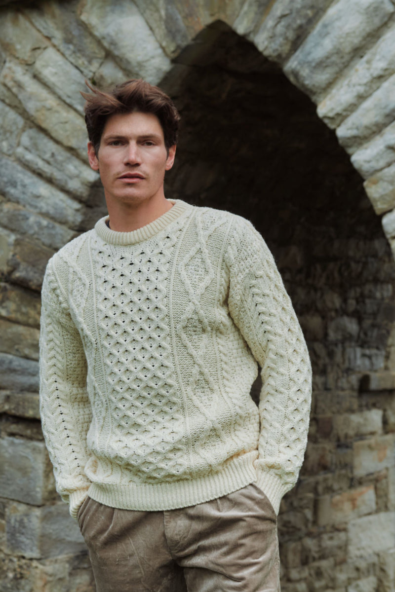 Pull Aran traditionnel pour homme Inishbofin - Avoine mouchetée