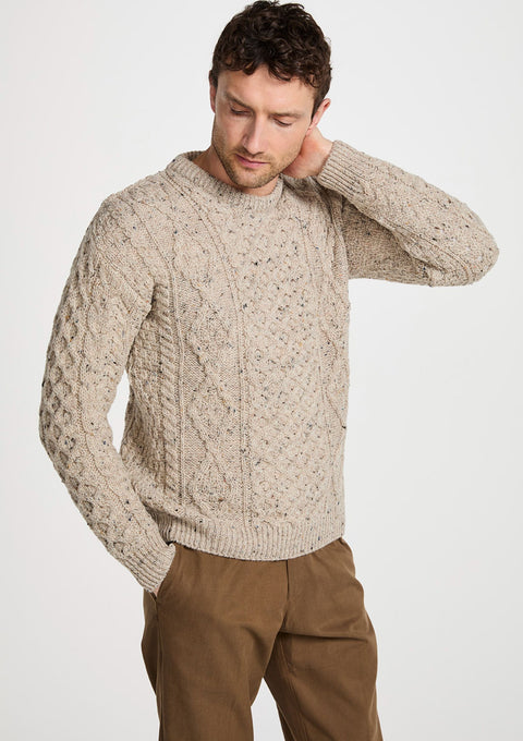 Pull Aran traditionnel pour homme Inishbofin - Avoine mouchetée