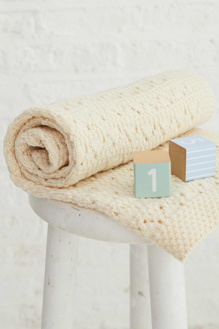 Couverture Aran Dugort Honey, Diamond & Cable - Crème