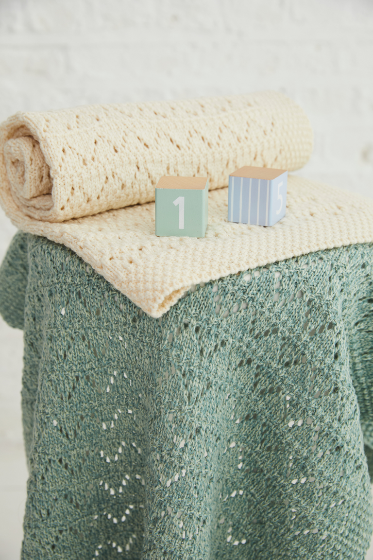 Dugort Aran-Decke mit Honig-, Rauten- und Zopfmuster, Creme
