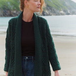 Gilet châle Liffey en laine mérinos Aran pour femme - Vert