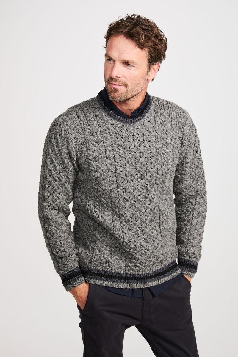 Men's sweater,  Aran, merino wool, made in Ireland, Irish sweater, Boyfriend, cable knit, crew neck， Pullover,grey