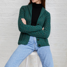 Tourmakeady Merino-Aran-Cardigan mit Schalkragen – Grün