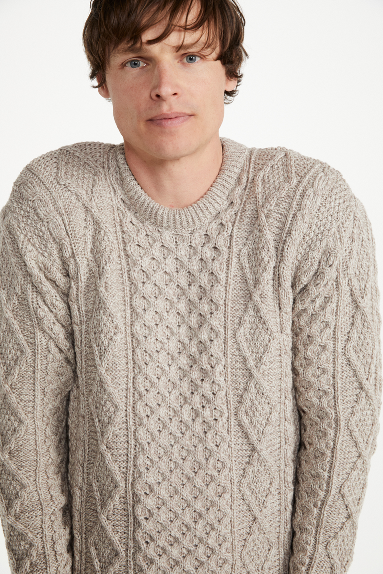 Éireann Herren-Pullover aus traditionellem Aran-Supersoft-Merinowolle – Hafer