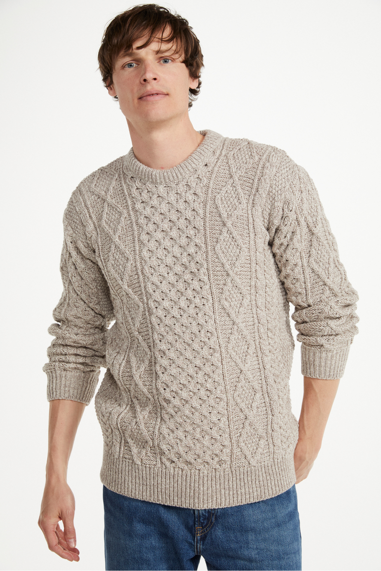 Éireann Herren-Pullover aus traditionellem Aran-Supersoft-Merinowolle – Hafer