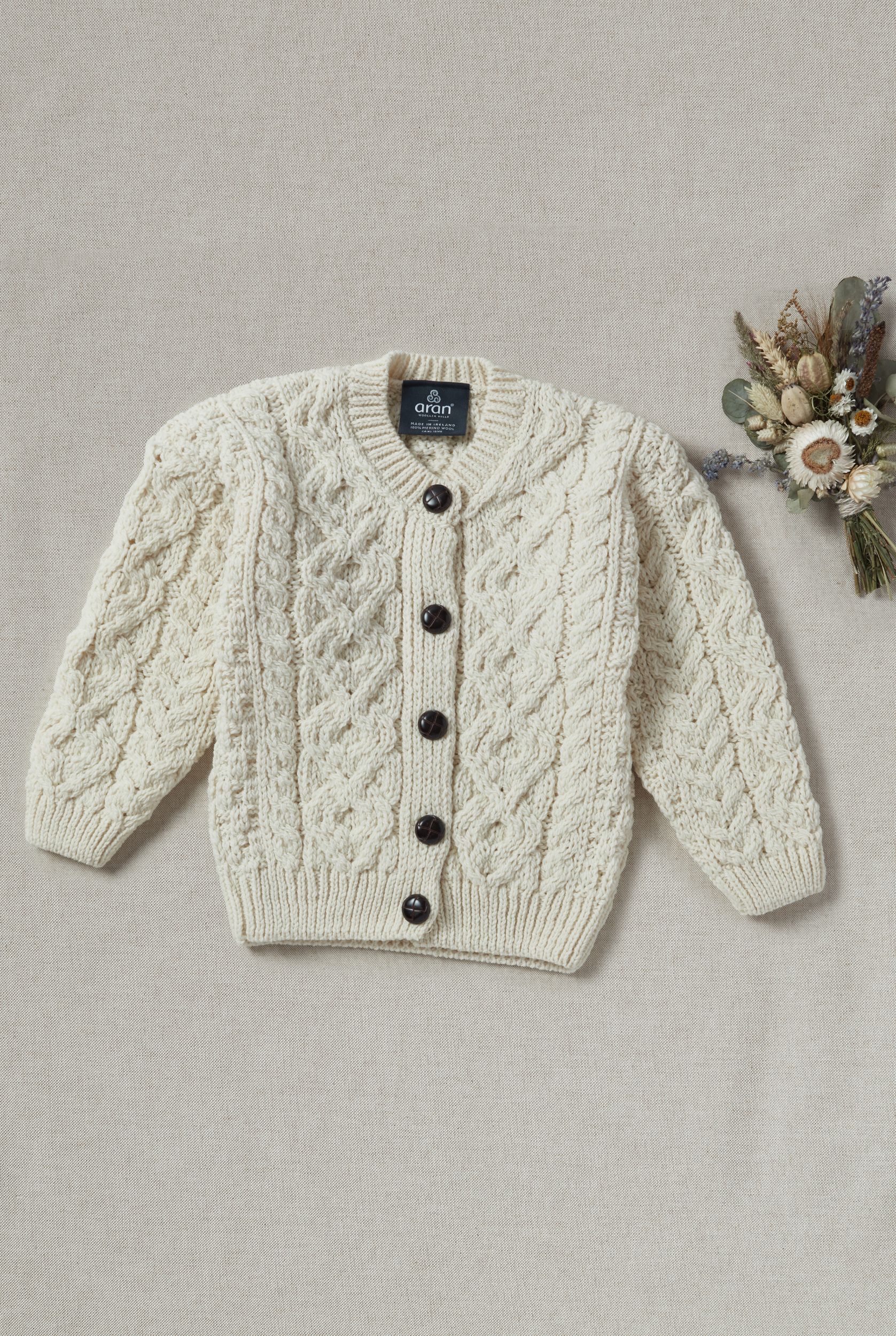 Grá Traditionelle Kinder-Merino-Holzstrickjacke Creme