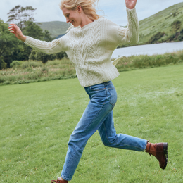 Pull Aran en laine mérinos ultra-douce Tully Box - Crème