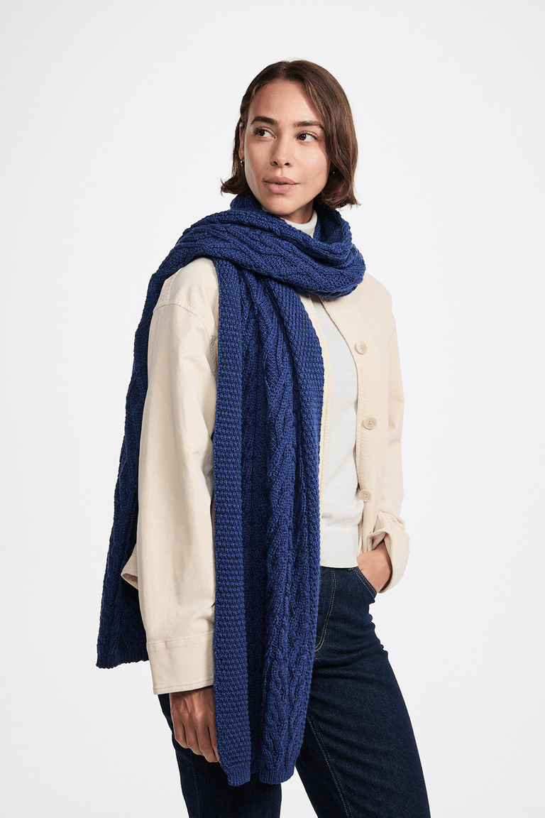Écharpe Leenane Supersoft Merino Aran - Marine