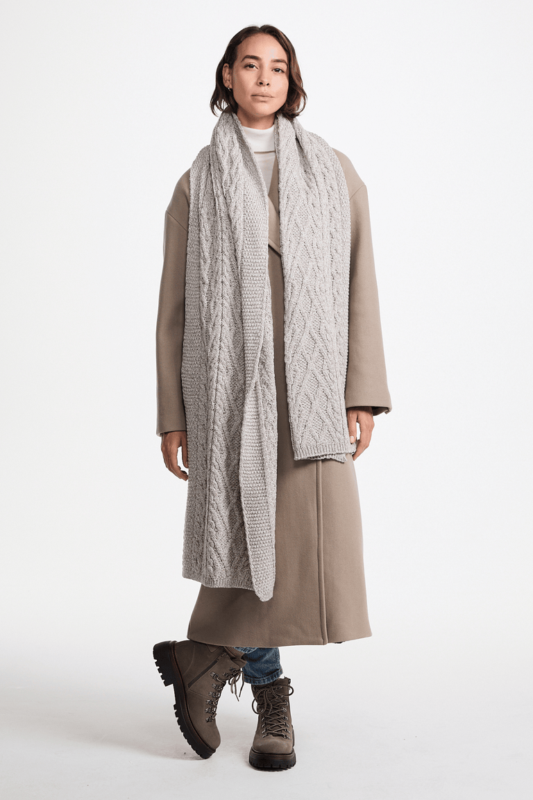 Leenane Supersoft Merino Aran Schal – Hafer