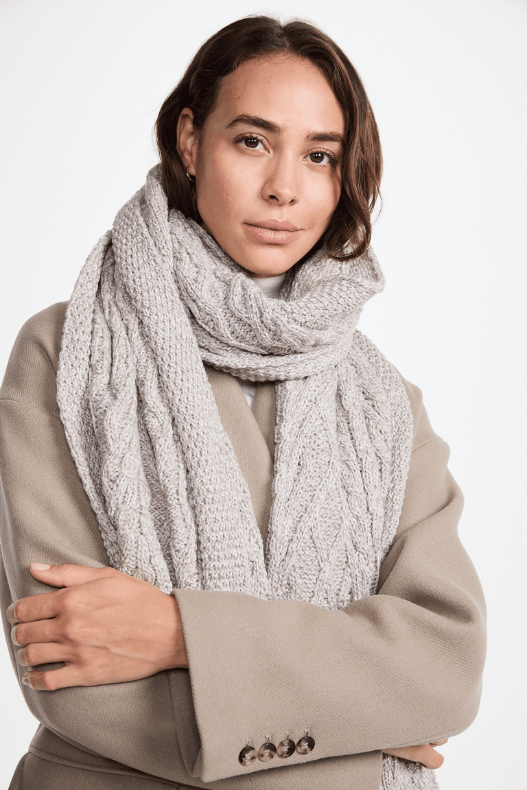 Leenane Supersoft Merino Aran Schal – Hafer