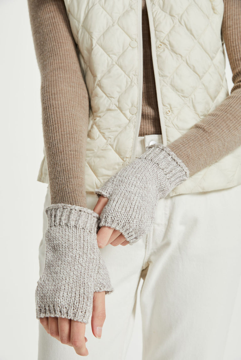 wool mittens, merino wool, gloves,aran, wool gloves, Ireland, knitwear, ladies' gloves, fingerless