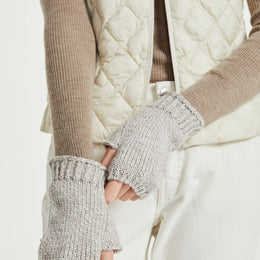 Kilmeena Aran Fingerless Mittens - Oat