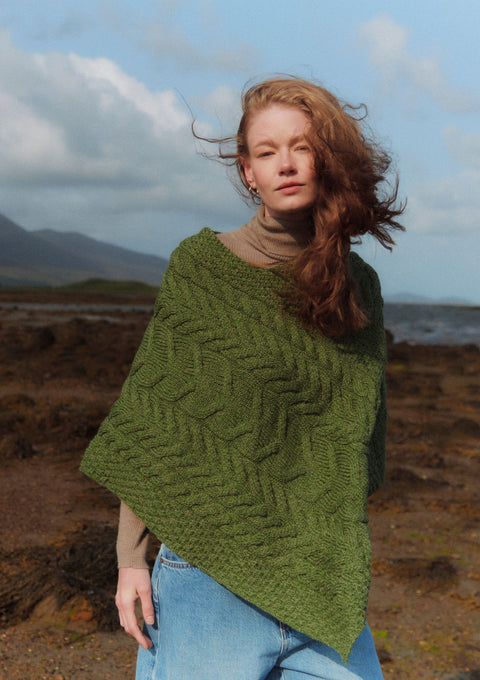 Aasleagh Falls Ladies Aran Poncho - Meadow Green