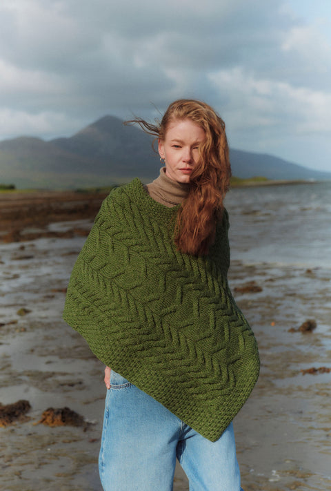 Aasleagh Falls Ladies Aran Poncho - Meadow Green