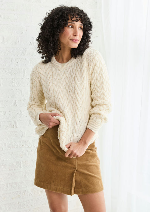 women's sweater, Aran, merino wool, made in Ireland, Irish sweater, crew neck， Pullover,jumper, wool jumper,cable knit, cream