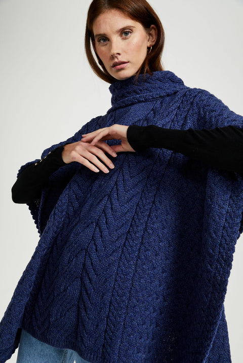 Poncho Torc Dames Aran - Marine