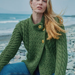 Louisburgh Damen Aran-Strickjacke mit Zopfmuster - Wiesengrün