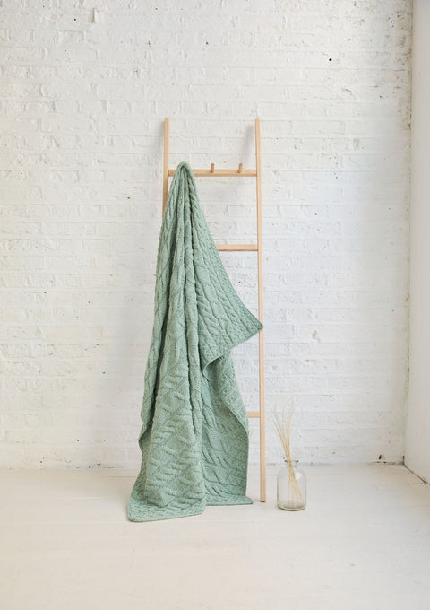 Merino wool, blanket, wool blanket, 100% wool blanket, wool blankets for sale, woollen blankets, knitwear, made in Ireland, Irish wool blankets, aran, green