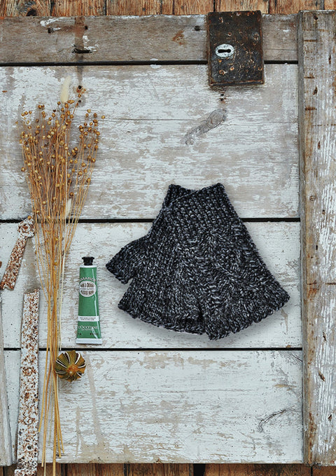 wool gloves, aran wool, knitwear, gift, Ireland, gloves, merino wool gloves， fingerless, cable knit