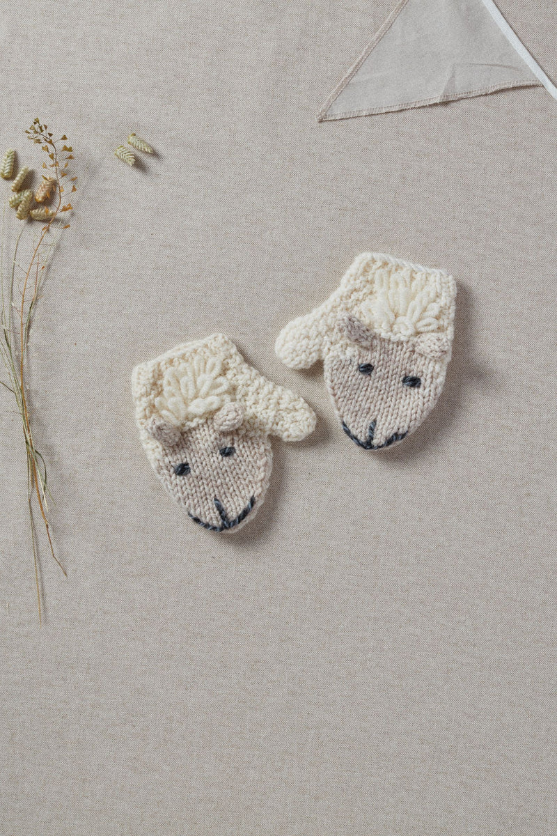 baby aran wool, children's knitwear, baby wool  mittens, Knitwear for baby,          
 Ireland, Aran, wool
