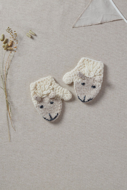 baby aran wool, children's knitwear, baby wool  mittens, Knitwear for baby,          
 Ireland, Aran, wool