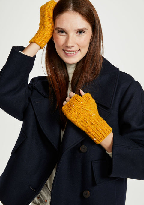 wool mittens, merino wool, gloves, yellow glove, aran, wool glove, Ireland, knitwear, lovely wool gloves