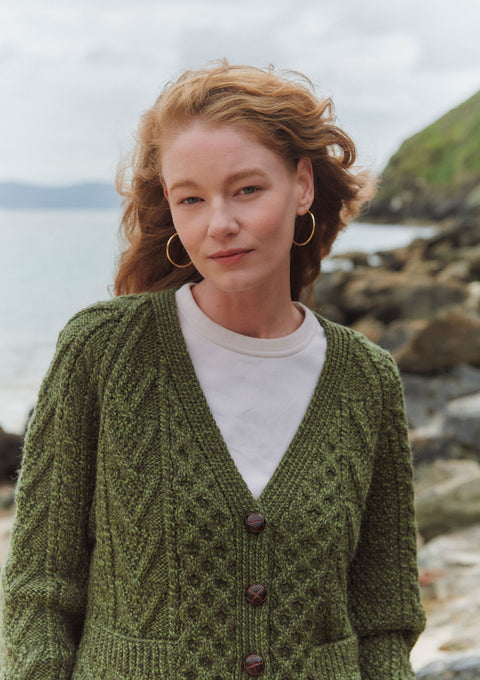 Glenisland Damen-Strickjacke mit V-Ausschnitt, handgestrickt, Creme