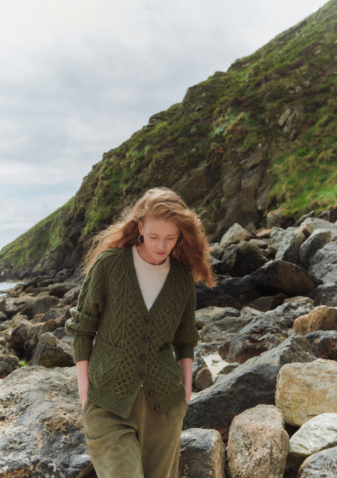 Glenisland Damen-Strickjacke mit V-Ausschnitt, handgestrickt, Creme