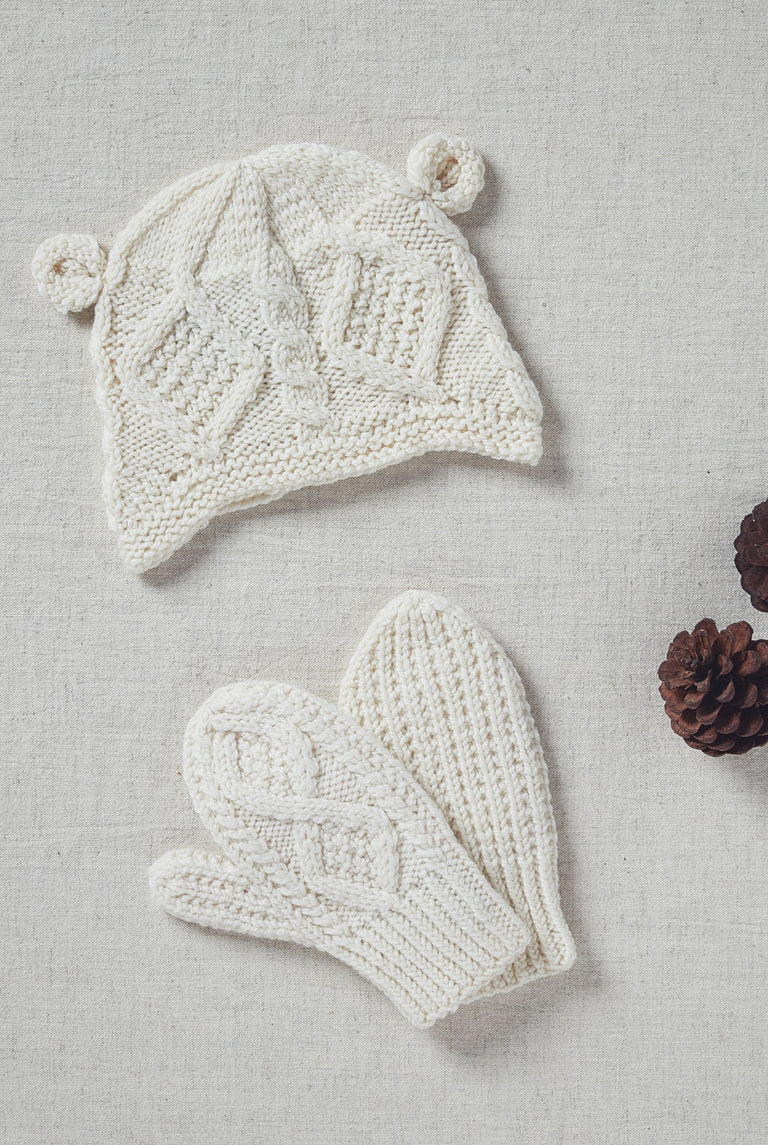 Doogea Childrens Aran Ski Hat - Cream